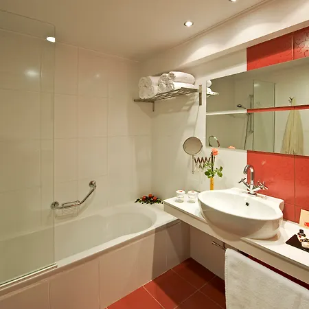 K Boutique 4*