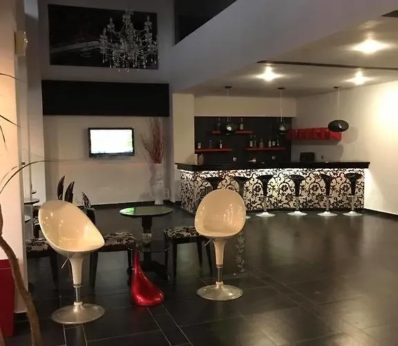 K Boutique יאליסוס